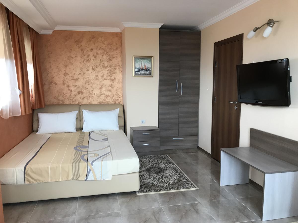 Family Hotel Radiana ソゾポル エクステリア 写真