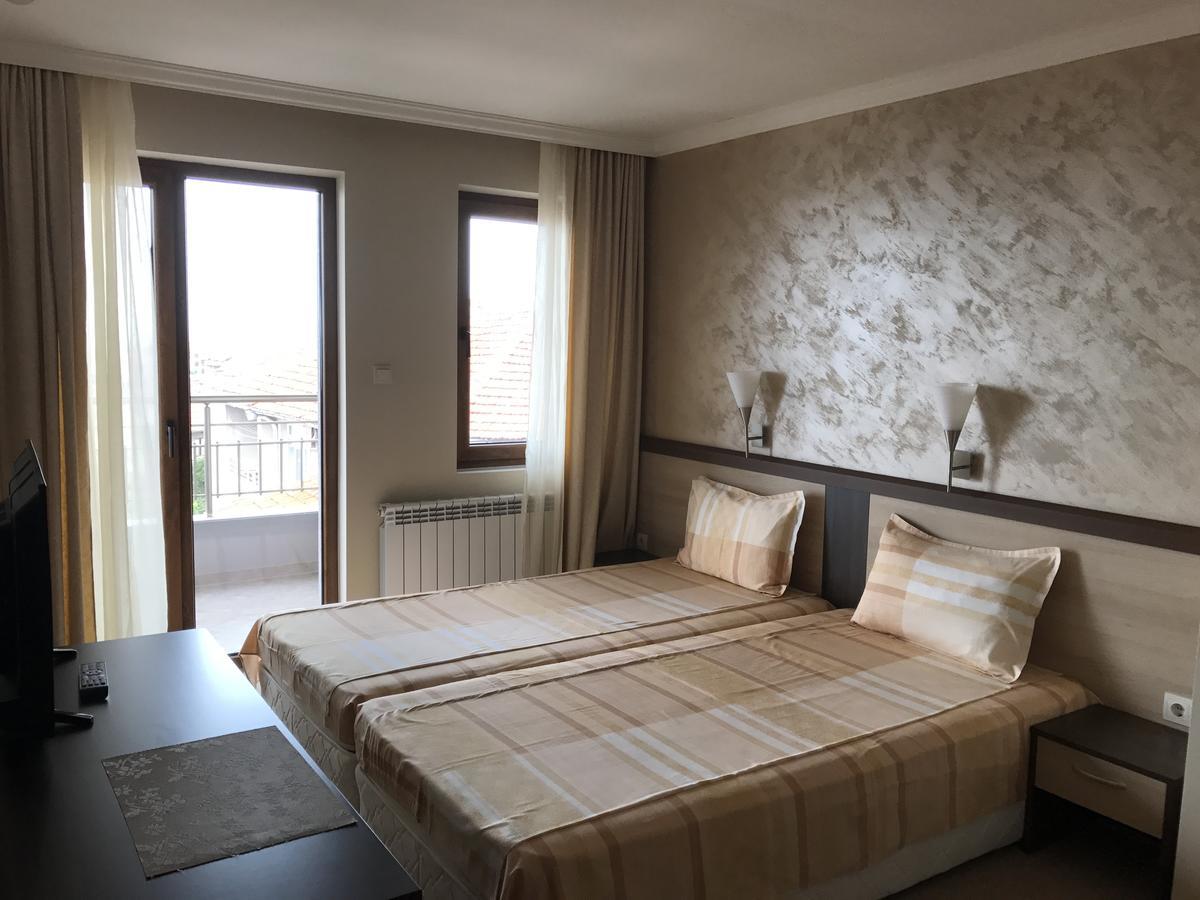 Family Hotel Radiana ソゾポル エクステリア 写真
