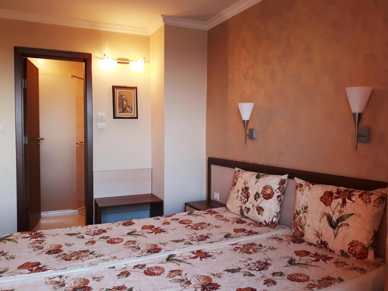 Family Hotel Radiana ソゾポル エクステリア 写真