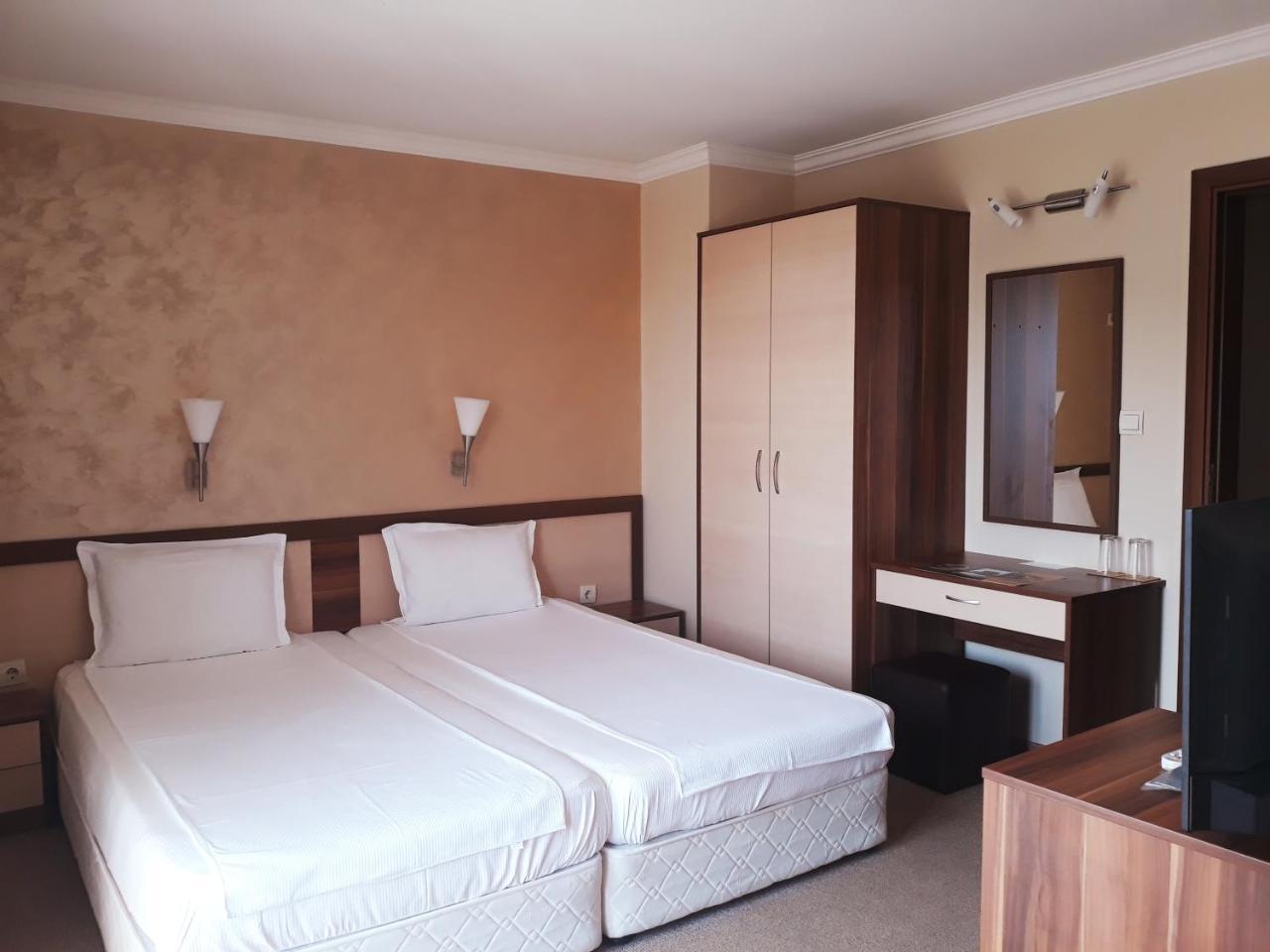 Family Hotel Radiana ソゾポル エクステリア 写真