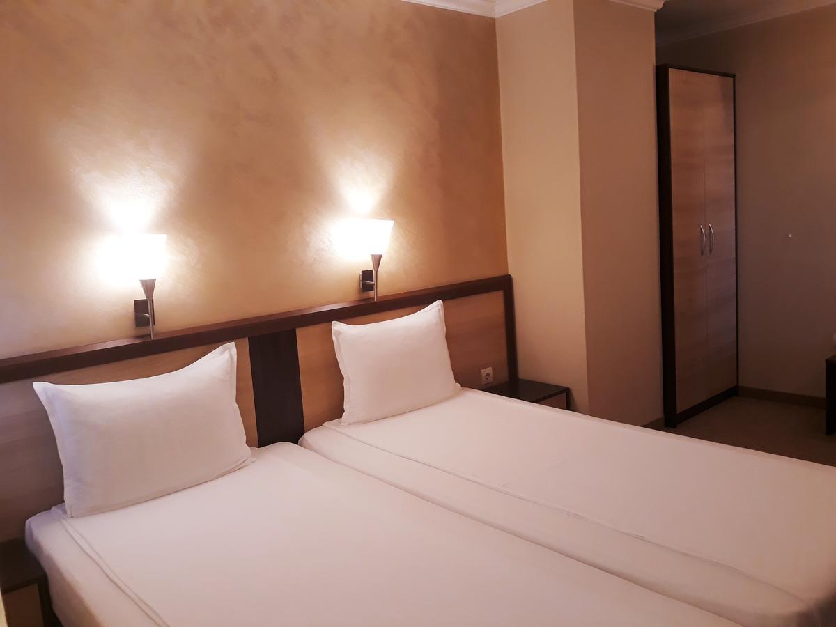 Family Hotel Radiana ソゾポル エクステリア 写真