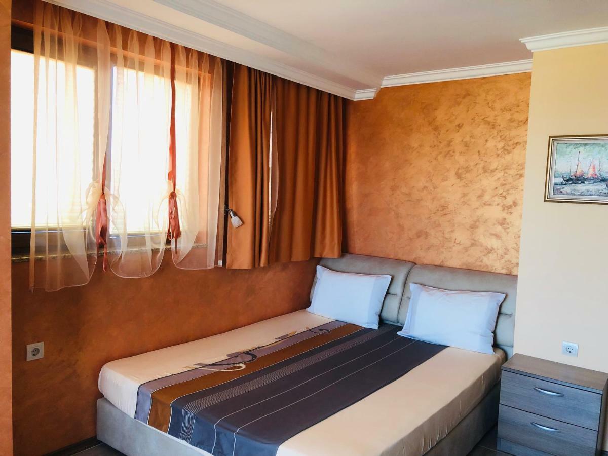 Family Hotel Radiana ソゾポル エクステリア 写真